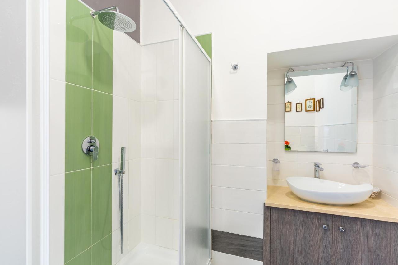 Gelso Complex Studios And Flat By Napoliapartments מראה חיצוני תמונה