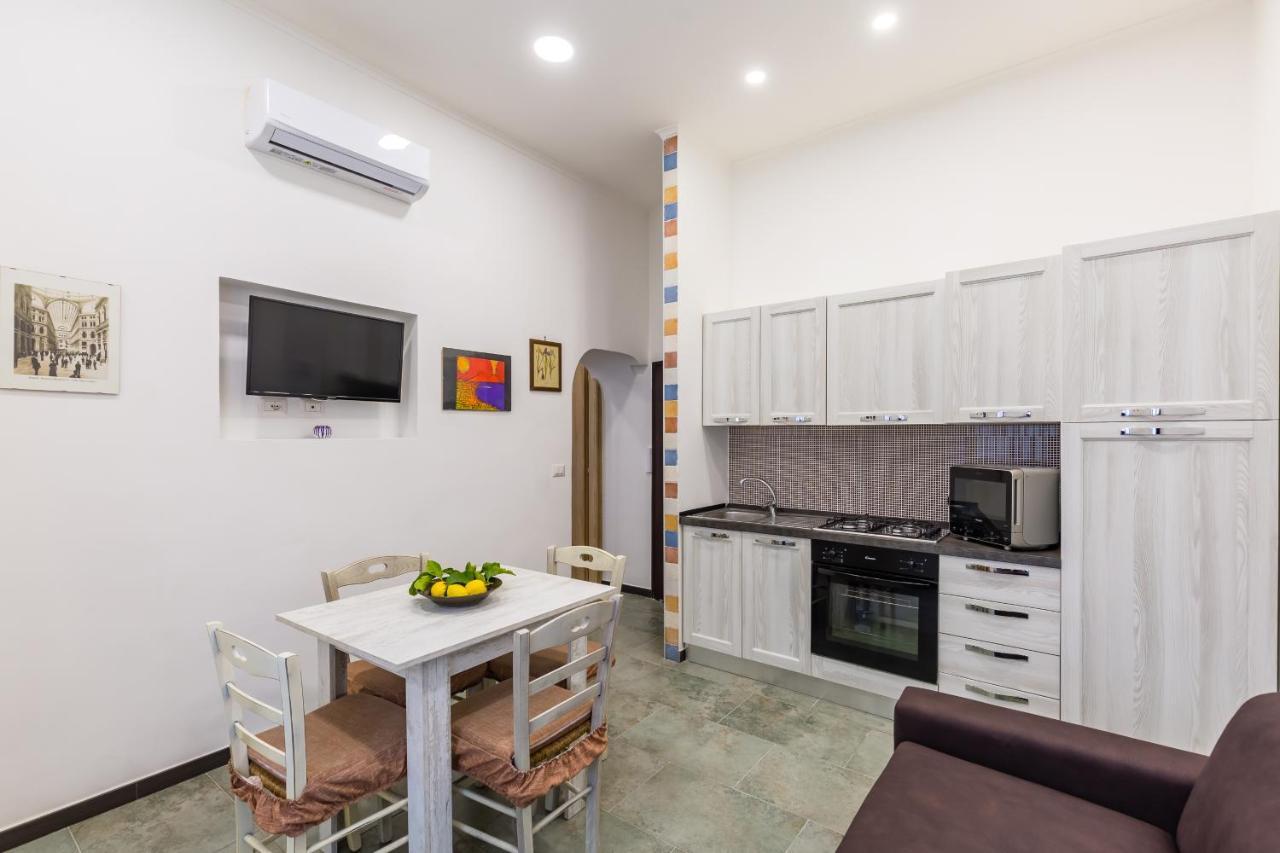 Gelso Complex Studios And Flat By Napoliapartments מראה חיצוני תמונה