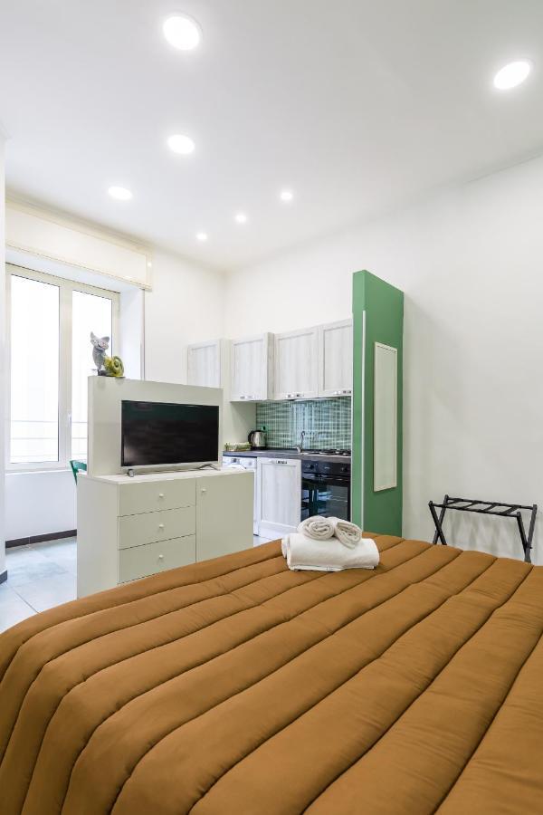 Gelso Complex Studios And Flat By Napoliapartments מראה חיצוני תמונה