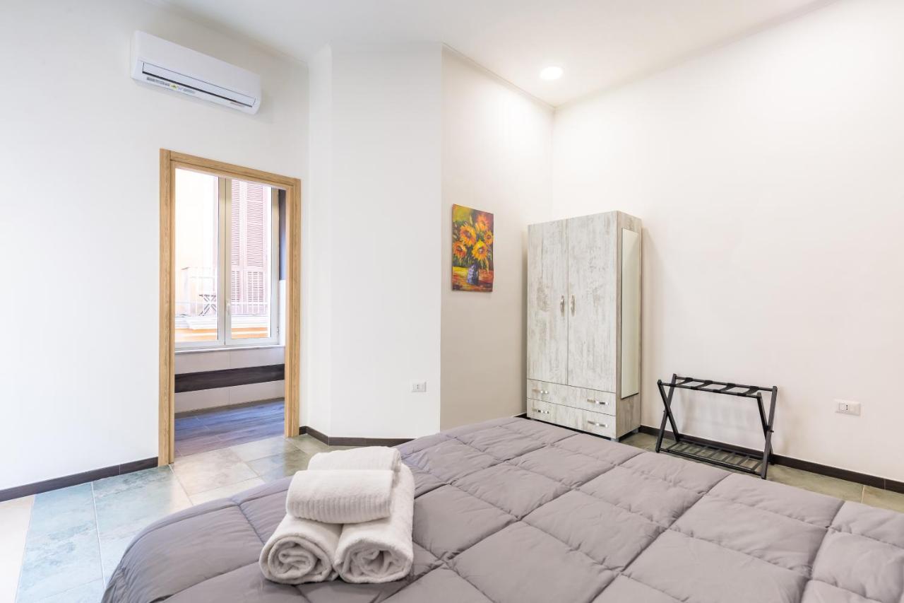 Gelso Complex Studios And Flat By Napoliapartments מראה חיצוני תמונה