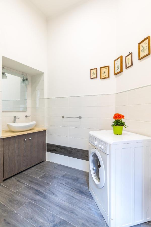 Gelso Complex Studios And Flat By Napoliapartments מראה חיצוני תמונה