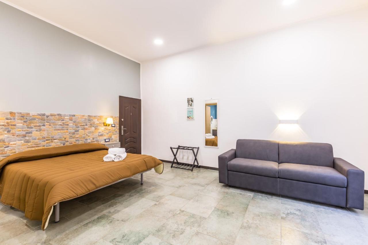 Gelso Complex Studios And Flat By Napoliapartments מראה חיצוני תמונה