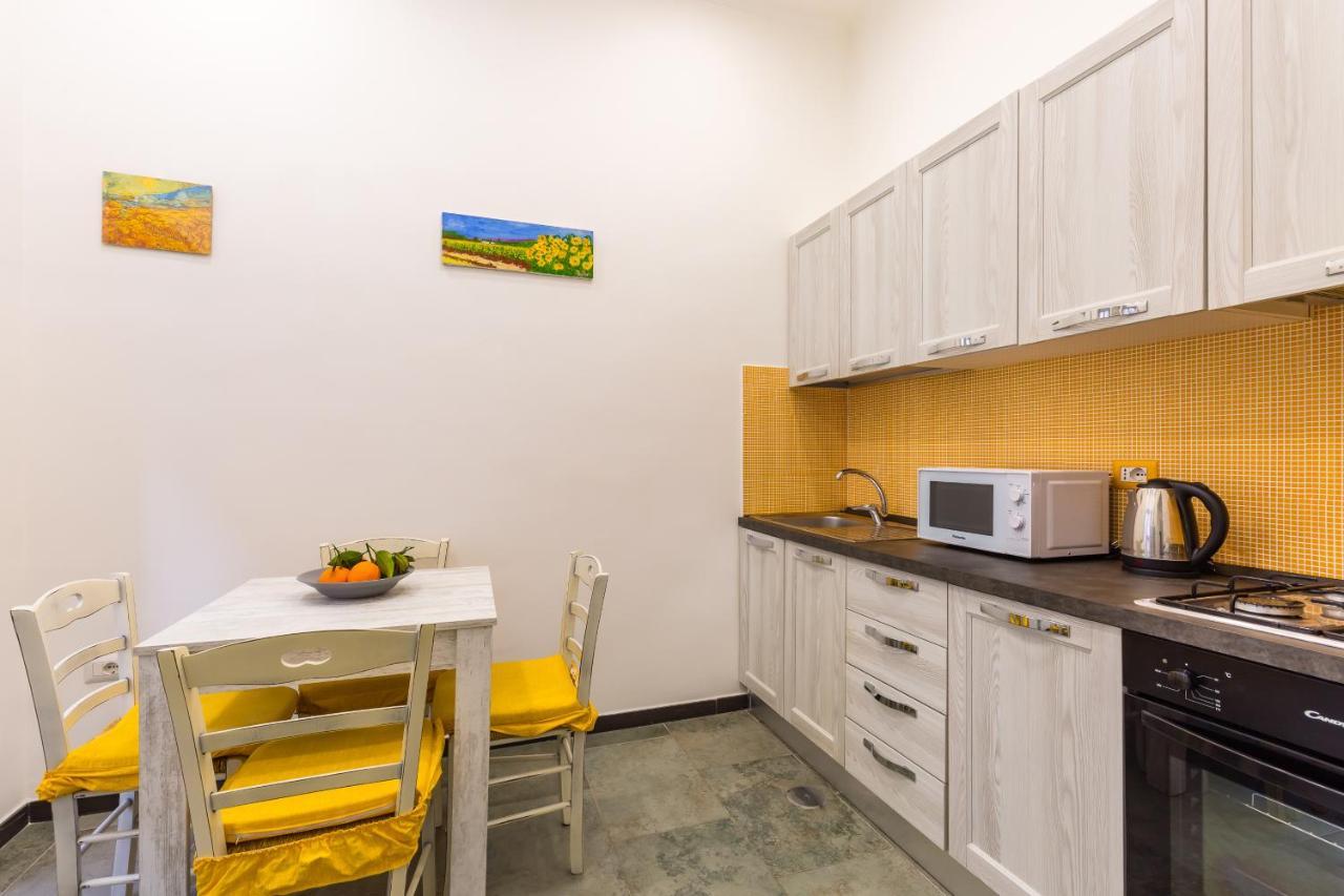 Gelso Complex Studios And Flat By Napoliapartments מראה חיצוני תמונה